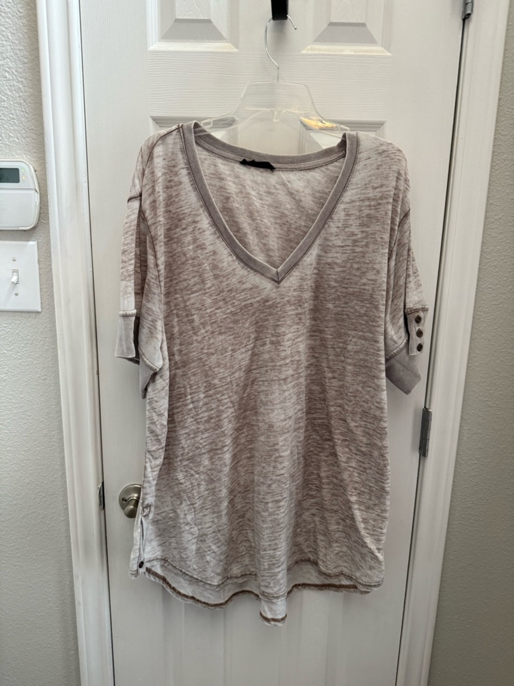 Jane & Delancey | Relaxed V-Neck Short Sleeve Top